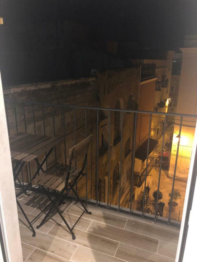 בארי Macario Apartment In The Old Town מראה חיצוני תמונה